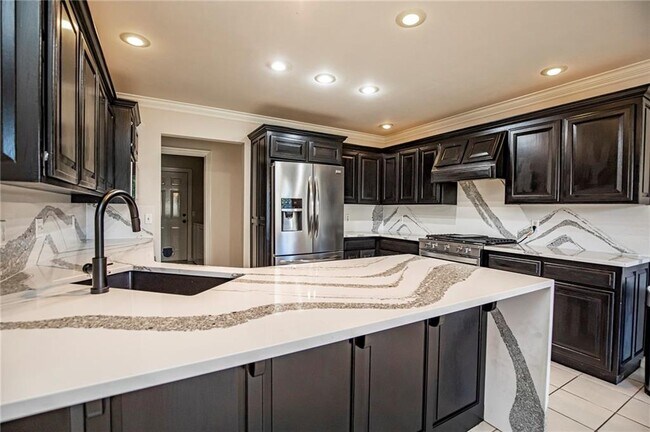 Foto del edificio - 2546 Indian Oaks Trail