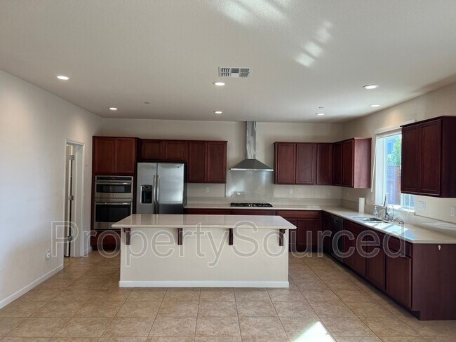 Building Photo - 1816 Water Lily Ct