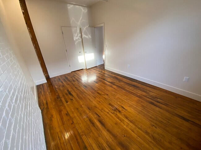 Building Photo - 786 Tremont St