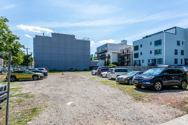 Foto del edificio - One Jones Park