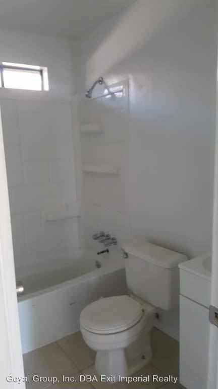 Foto del edificio - 644 W Commercial Ave