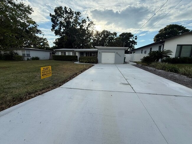 Foto del edificio - 4307 S Thatcher Ave
