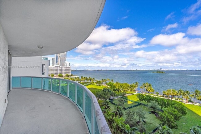 Foto del edificio - 1800 N Bayshore Dr