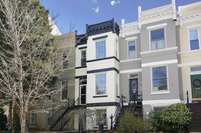 Building Photo - 1123 Constitution Ave NE