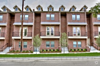 Building Photo - 2816 Lubbock Ave