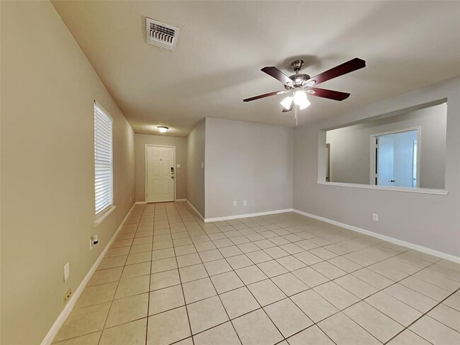18822 Remington Park Dr photo'