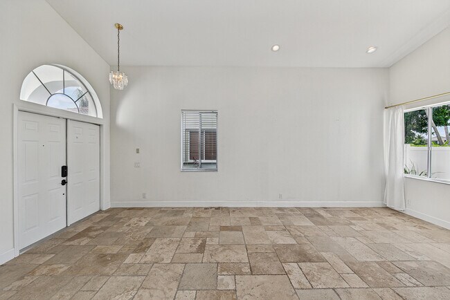 Building Photo - 4583 NW 7th Pl