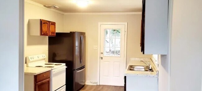 Building Photo - 1307 Camden Ave