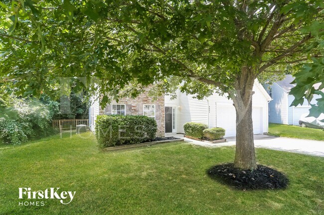 Foto del edificio - 8605 Royal Bluff Dr