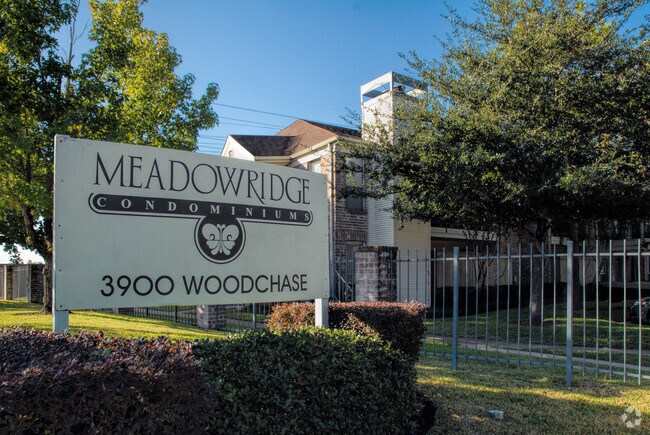 Meadow Ridge Iniums Apartments Houston Tx Building Photo Meadow Ridge Iniums