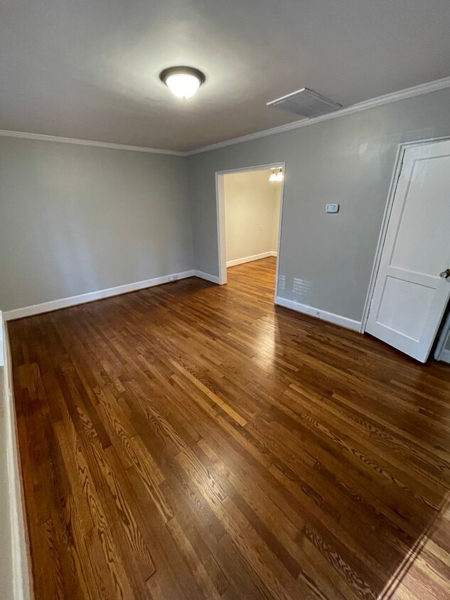 Foto principal - 806 N Avalon Rd