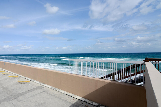 Foto del edificio - 3450 S Ocean Blvd