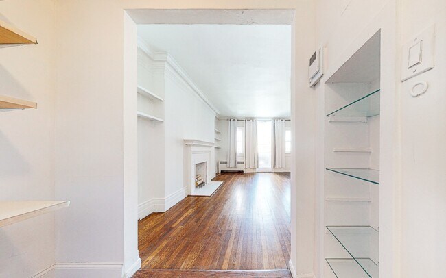 Building Photo - East 72nd street