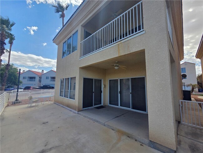 Building Photo - 1825 E Shore Villas Dr