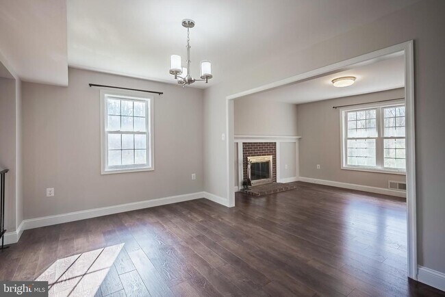 Building Photo - 6039 Liberty Bell Ct