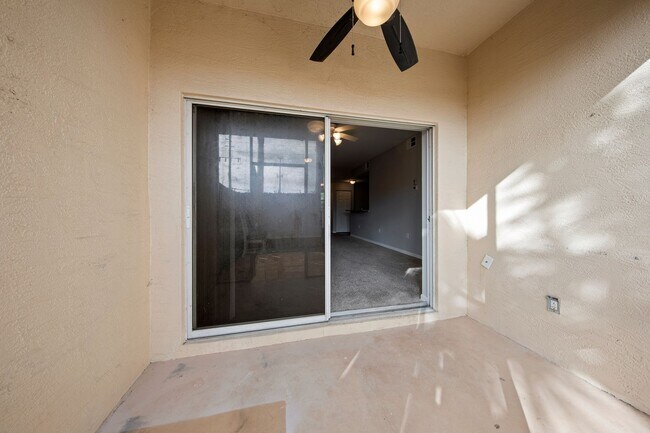 Foto del edificio - Wonderfully located 3 bedroom, 2 bathroom ...