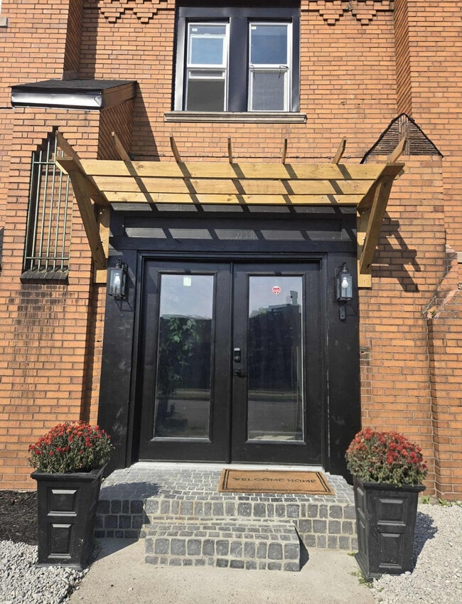 Foto del edificio - 11765 Glenfield Ave