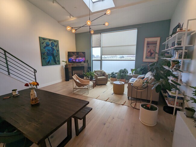 Building Photo - 1488 Harrison St