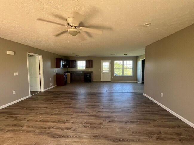 Foto del edificio - 2-bedroom, 2-bathroom home located in the ...