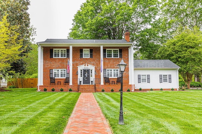 Building Photo - 9133 Robin Ridge Dr