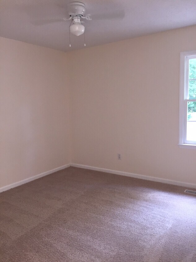 156 Creekstone Drive, Benson, NC 27504 House Rental in Benson, NC