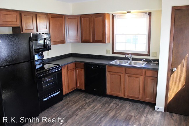 Building Photo - 1534 Barberry Dr