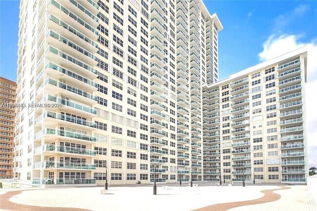 Foto del edificio - 3900 Galt Ocean Dr
