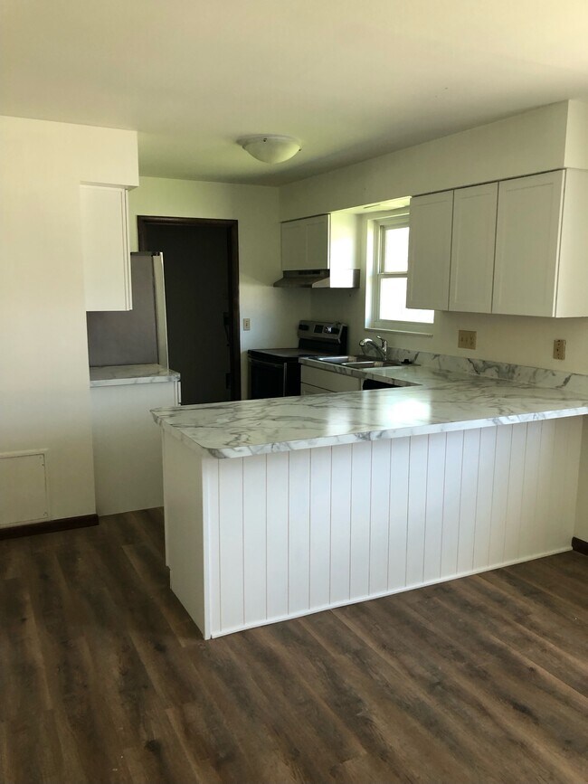 Foto del edificio - 4023 Caprice Rd