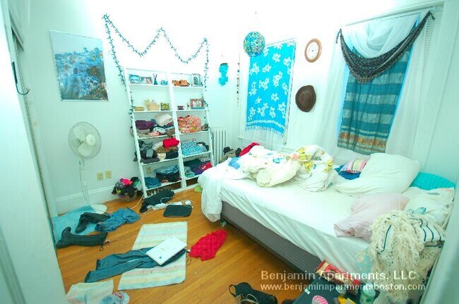 Building Photo - 1254 Commonwealth Ave