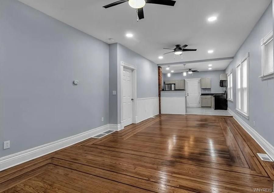 Foto del edificio - 378 Breckenridge St