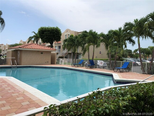 Building Photo - 8660 NW 6th Ln