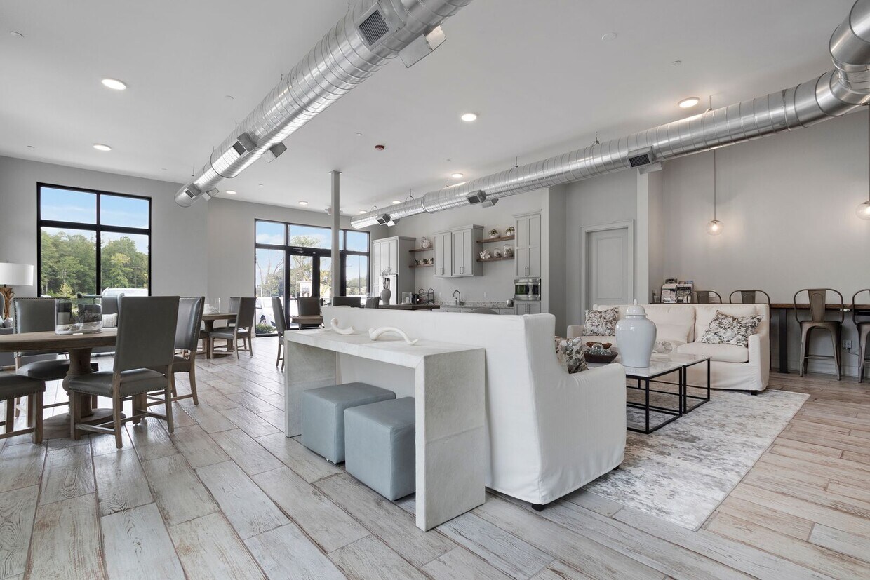 Foto principal - THE INLET - 1 BEDROOM, 1 BATH FURNISHED CO...