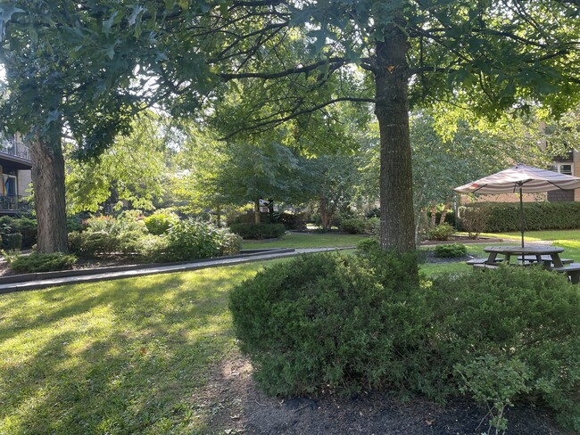 Building Photo - Sycamore Gardens