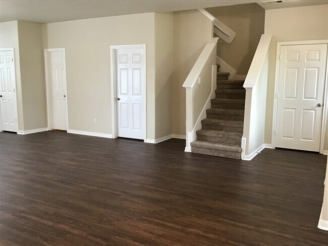 Building Photo - 13470 Miller Ln