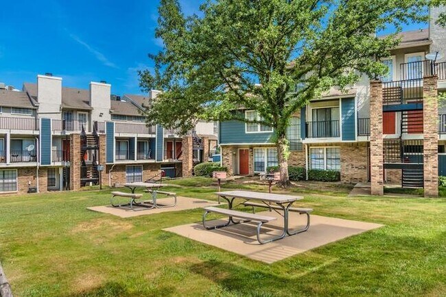 Foto del edificio - 930 W Interstate 30