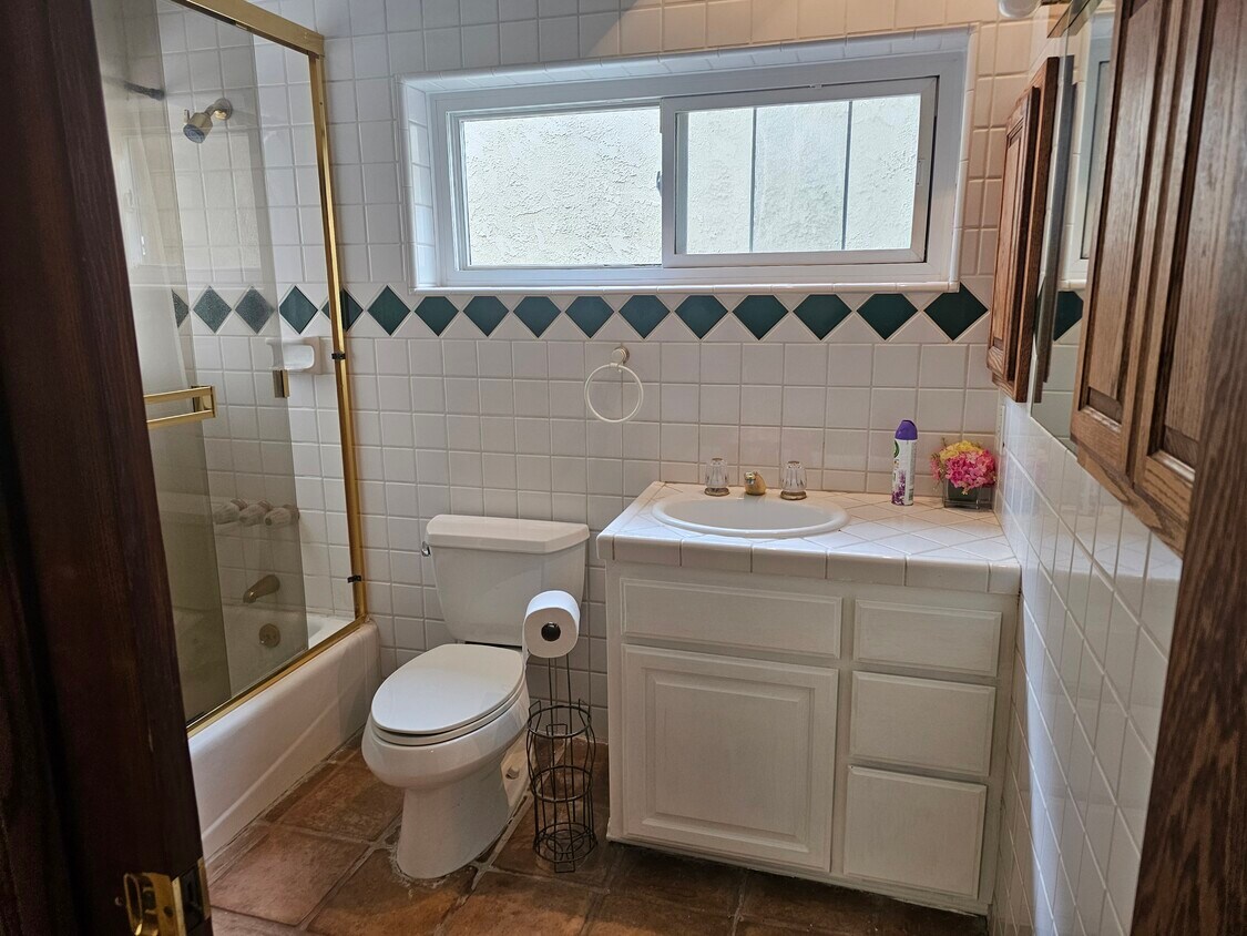 Foto principal - 3934 Alonzo Ave