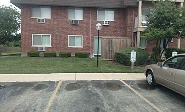 Building Photo - 5 Villa Verde Dr