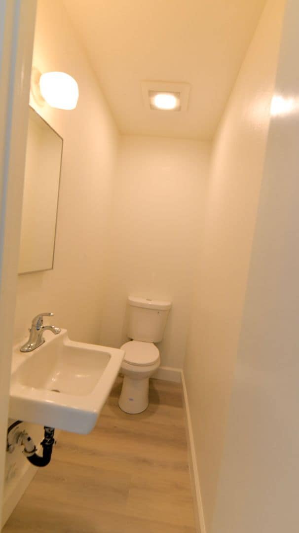 Building Photo - 218 Avenida Rosa