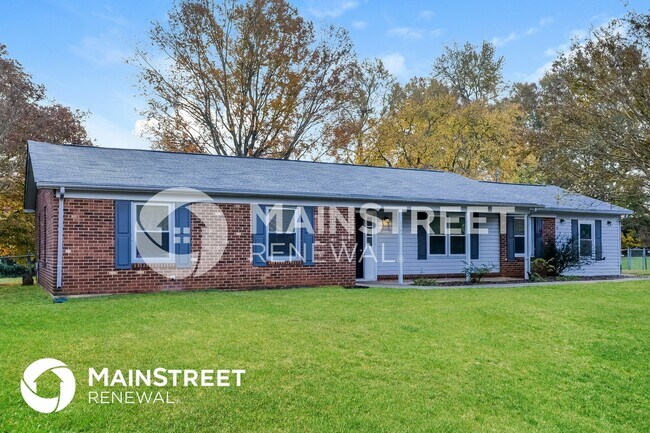 Building Photo - 2349 Swindon Ln