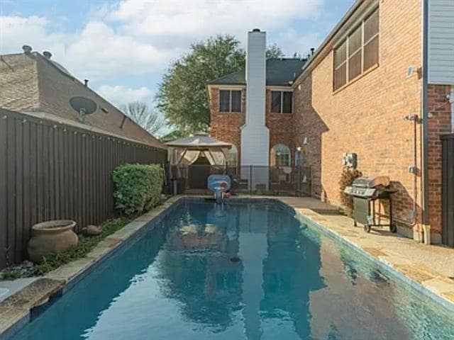 Primary Photo - 1719 Live Oak Ln