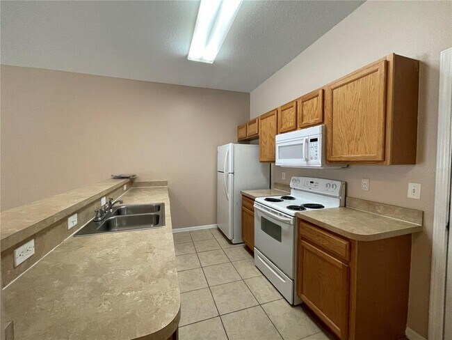 Building Photo - 12009 Peach Grv Ct