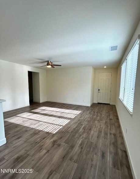 Foto del edificio - 7145 Owl Vw Dr