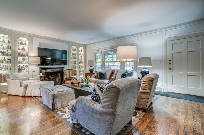 Foto del edificio - 4319 Glenwood Ave