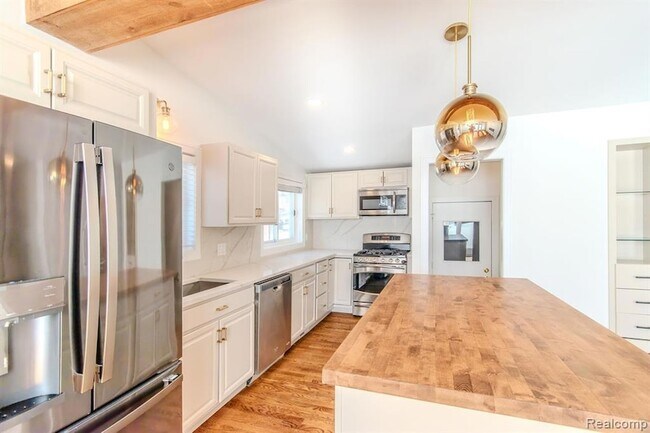 Foto del edificio - 811 Norwich Dr