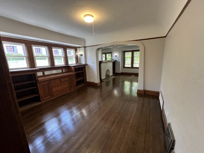 Foto del edificio - 3232 N 44th St