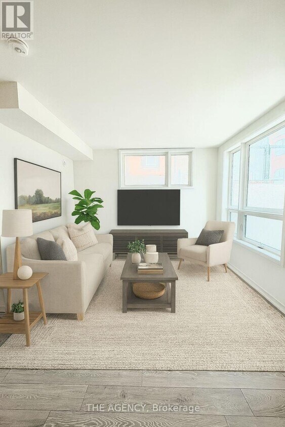 Primary Photo - 14 Lytham Grn Cir