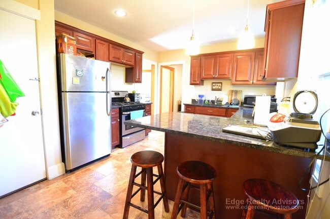 Building Photo - 85 Nottinghill Rd