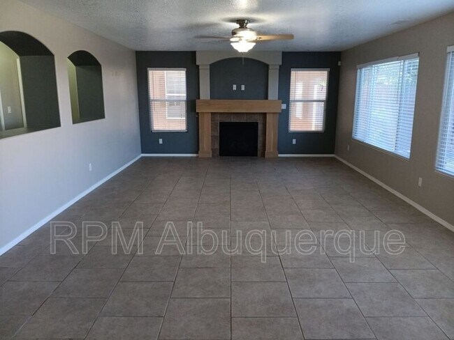 Building Photo - 6523 Avenida Madrid NW