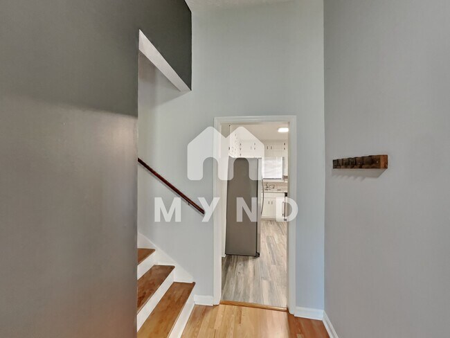 Foto del edificio - 1505 Diplomat Dr