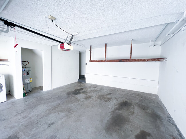 Building Photo - 8149 Manitoba St